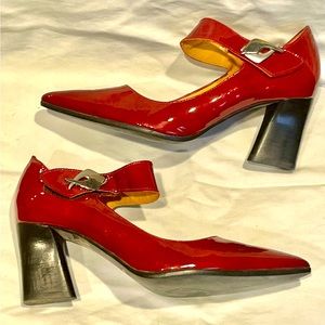 FranceMode red patent leather shoes.